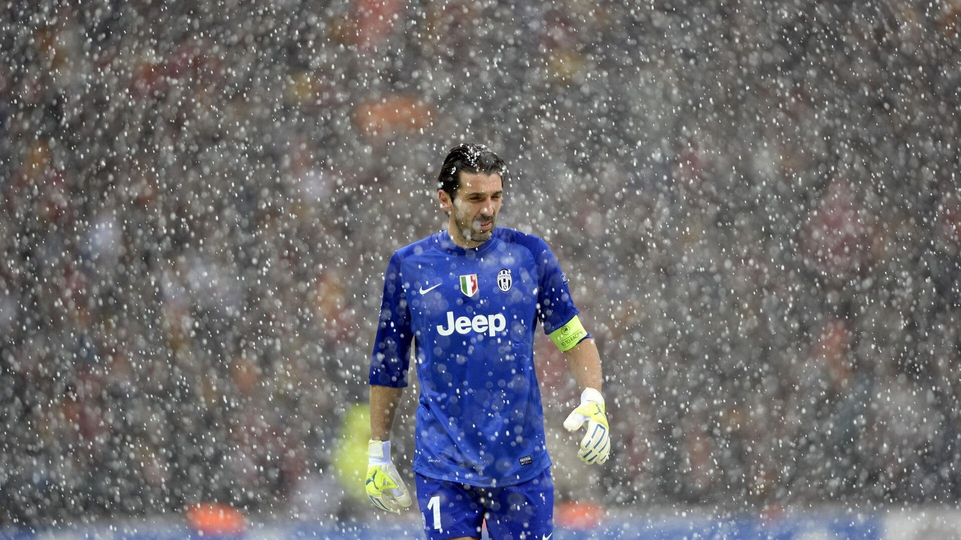 《电竞公益:用游戏传递爱心与温暖》,电竞公益活动