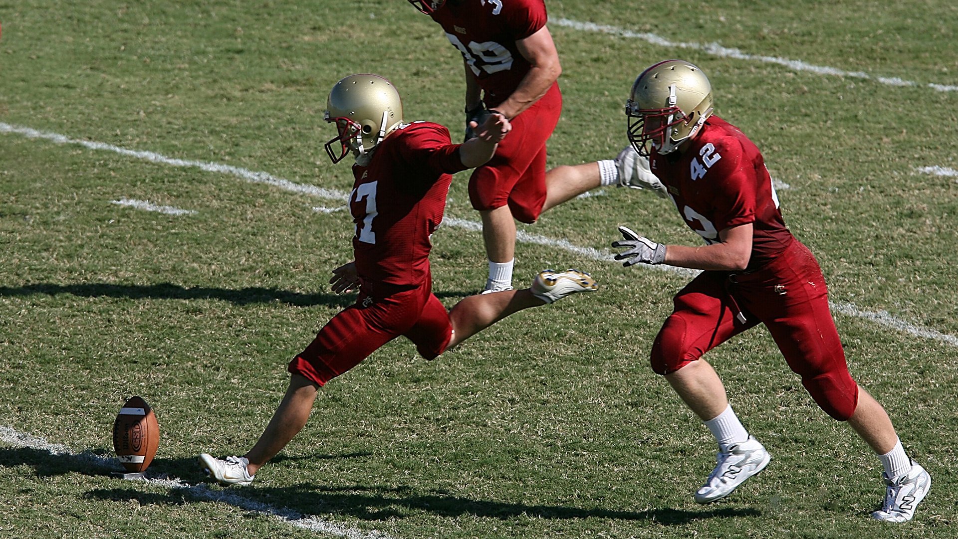 传奇教练的战术秘密，助力球队持续冲冠，传奇主教练