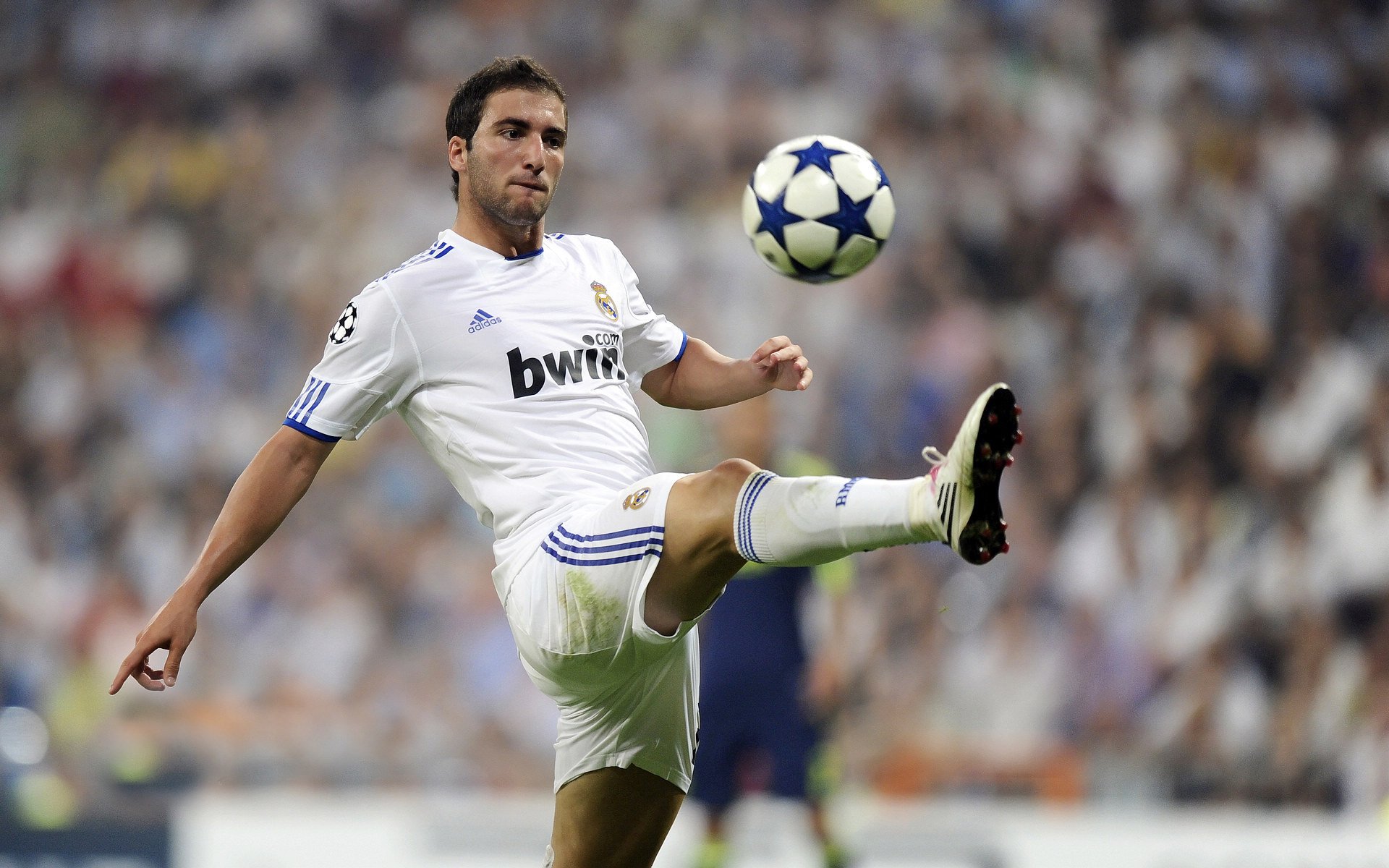 墨西哥队首位“冰上足球金靴”诞生，墨西哥足球运动员