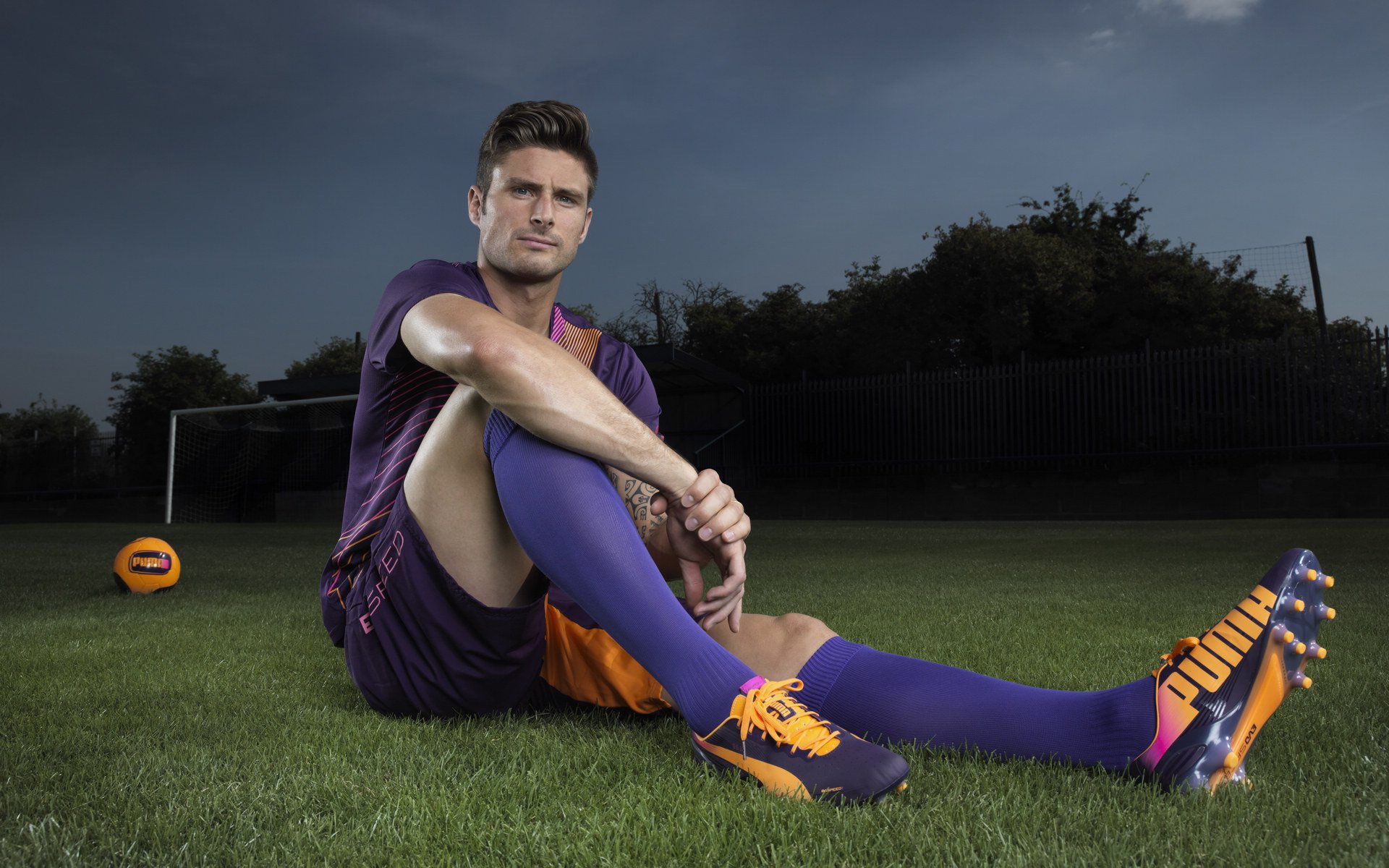 赛后专访：李明感谢队友努力，全队目标冠军！，李明足球个人资料